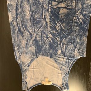 MICHEAL KORS SHORT SLEEVE TANK